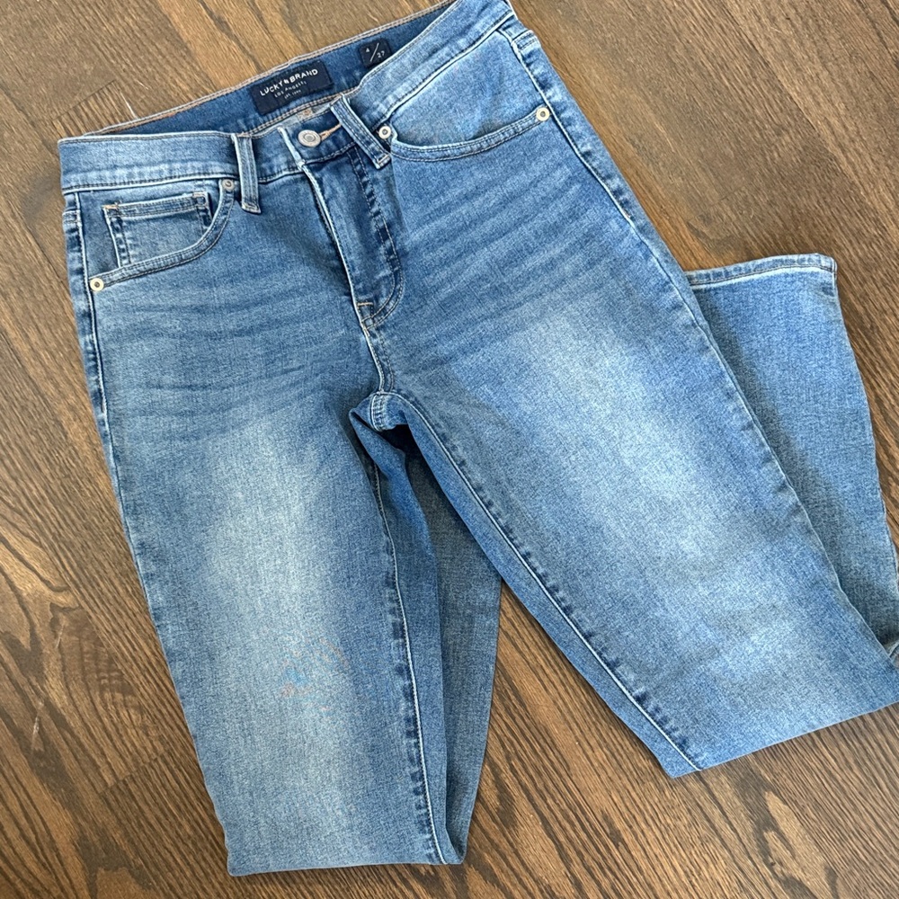 Lucky Brand Womans Jeans Size 4 - Picture 2 of 4